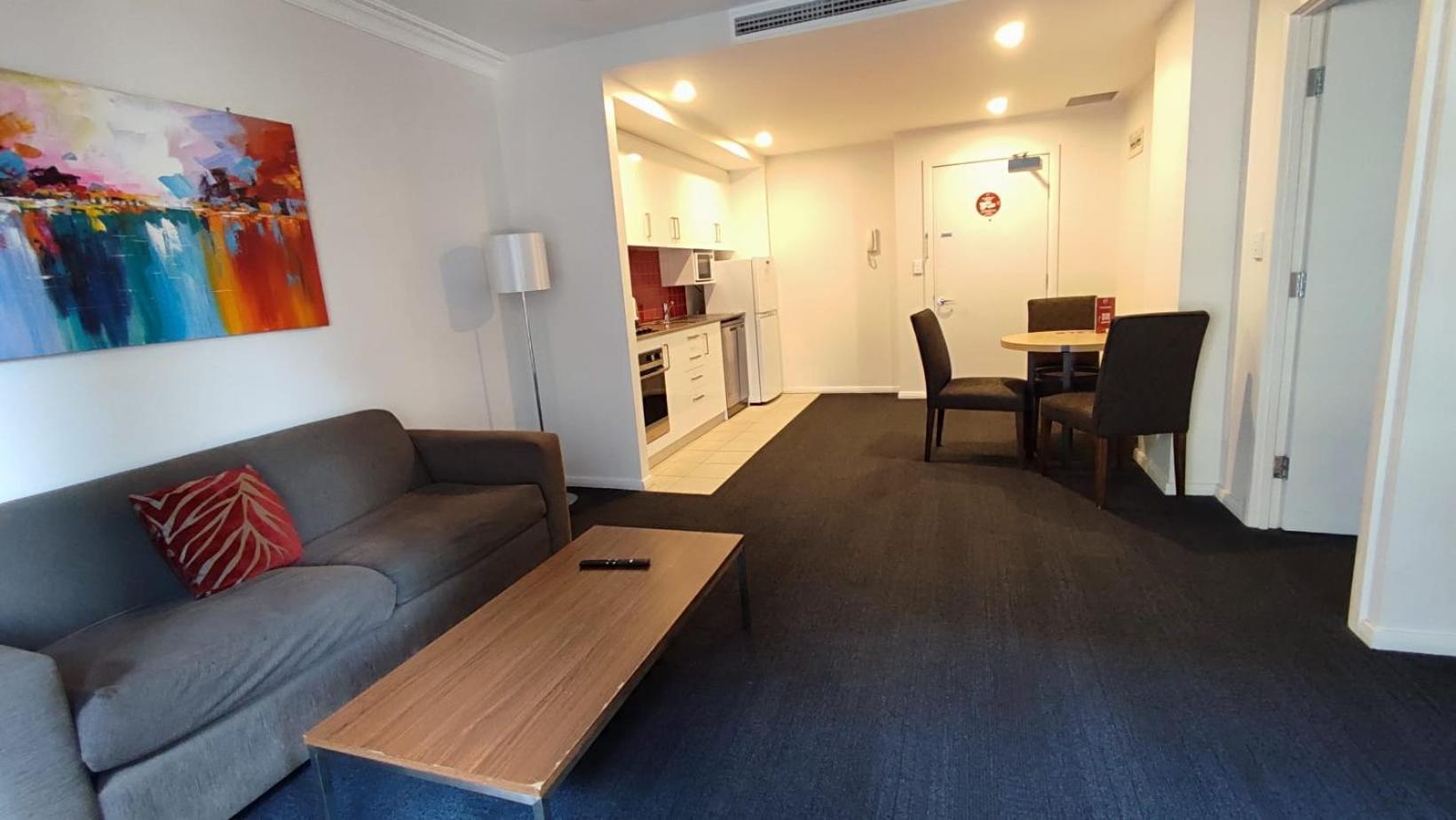 South Yarra Central Apartment Hotel Melbourne Exterior photo